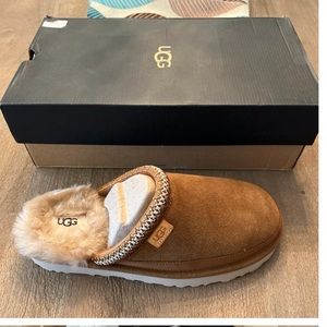 Gorgeous NIB Chestnut UGG Womens Tasman Slip-on. Size 9.